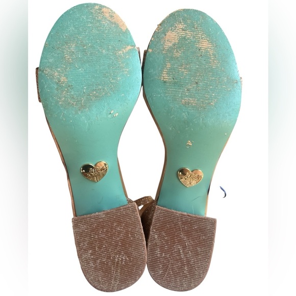 Betsey Johnson Gold Glitter Block Heel Sandals Size 7.5 - Picture 8 of 8